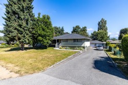 13759 111 Avenue  Surrey, BC V3R 2C1