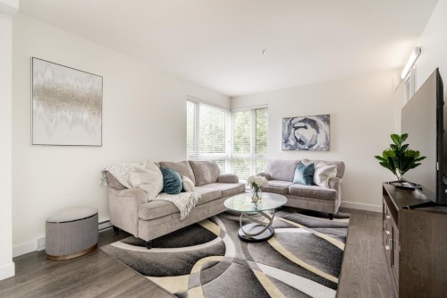 214-14358 60 Avenue, Surrey, BC 