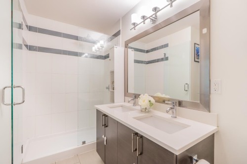 214-14358 60 Avenue, Surrey, BC 