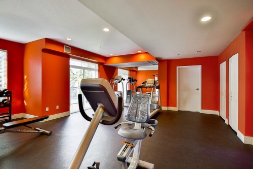 214-14358 60 Avenue, Surrey, BC 