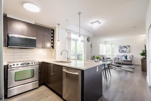 214-14358 60 Avenue, Surrey, BC 