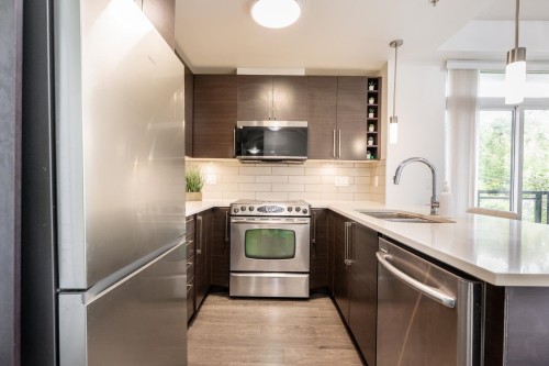 214-14358 60 Avenue, Surrey, BC 