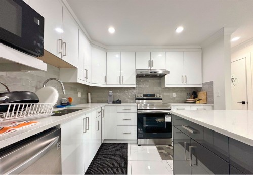 13017 64 Avenue, Surrey, BC 