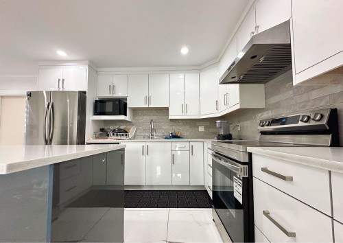 13017 64 Avenue, Surrey, BC 