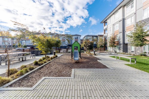 207-19935 75A Avenue, Langley, BC 