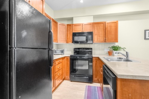 306-33318 Bourquin Crescent, Abbotsford, BC 