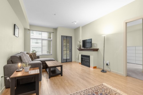 306-33318 Bourquin Crescent, Abbotsford, BC 