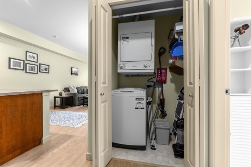 306-33318 Bourquin Crescent, Abbotsford, BC 