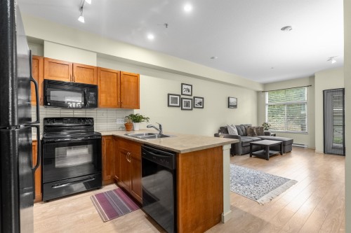 306-33318 Bourquin Crescent, Abbotsford, BC 