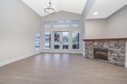 202-2828 152 Street  Surrey, BC V4P 1G6