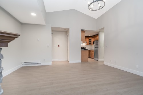 202-2828 152 Street, Surrey, BC 