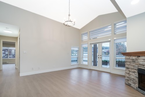 202-2828 152 Street, Surrey, BC 