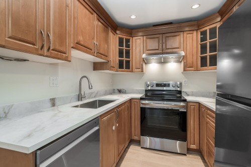 202-2828 152 Street, Surrey, BC 