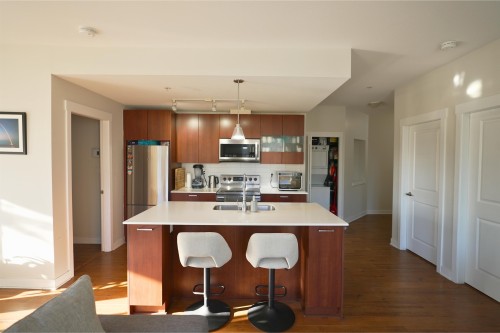 204-13339 102A Avenue, Surrey, BC 