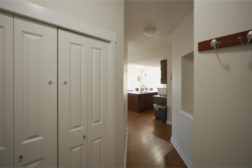 204-13339 102A Avenue, Surrey, BC 