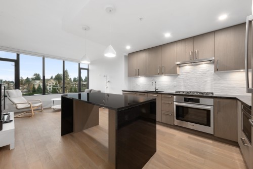 403-1588 Johnston Road, White Rock, BC 