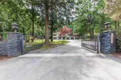 14092 Crescent Road  Surrey, BC V4P 1L4