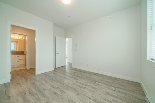 419-5638 201A Street, Langley, BC 