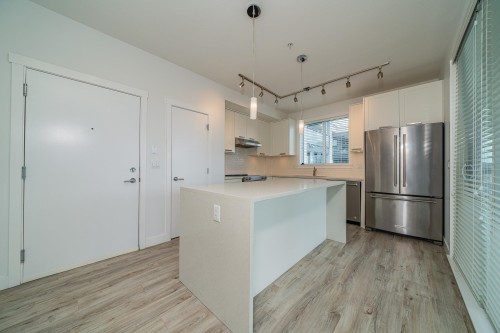 419-5638 201A Street, Langley, BC 