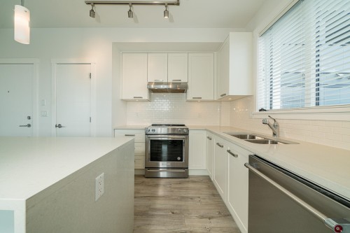 419-5638 201A Street, Langley, BC 