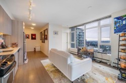 2906-13308 Central Avenue  Surrey, BC V3T 0M4