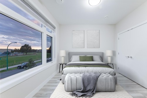 19433 70 Avenue, Surrey, BC 