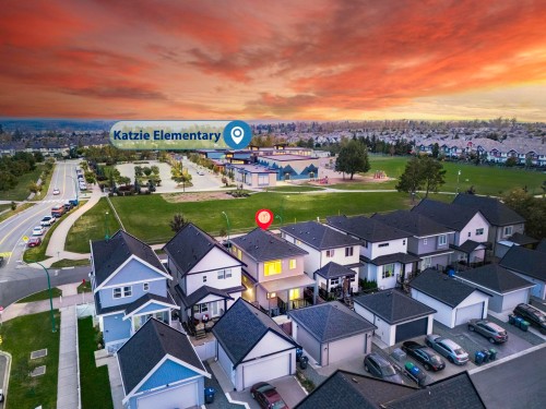 19433 70 Avenue, Surrey, BC 