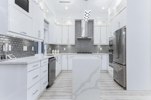 19433 70 Avenue, Surrey, BC 