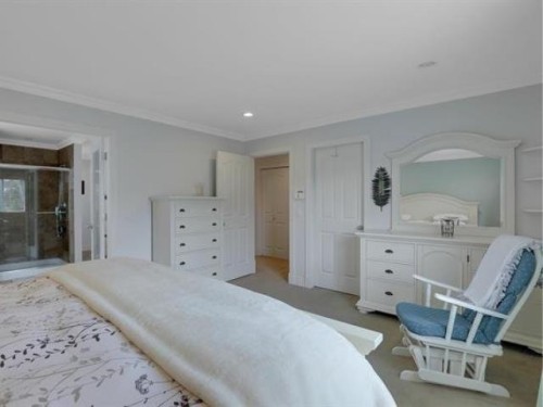 5884 164A Street, Surrey, BC 