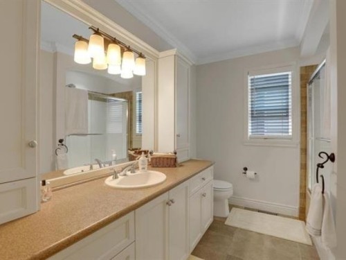 5884 164A Street, Surrey, BC 