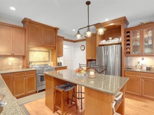 5884 164A Street, Surrey, BC 