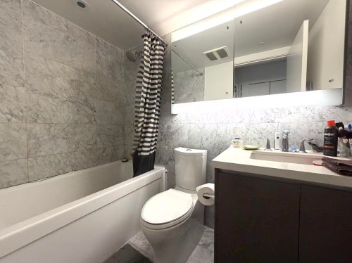 2209-13696 100 Avenue, Surrey, BC 