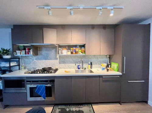 2209-13696 100 Avenue, Surrey, BC 