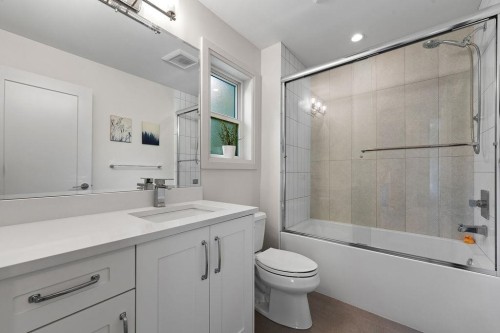 15541 Oxenham Avenue, White Rock, BC 