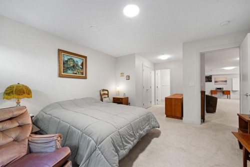 15541 Oxenham Avenue, White Rock, BC 