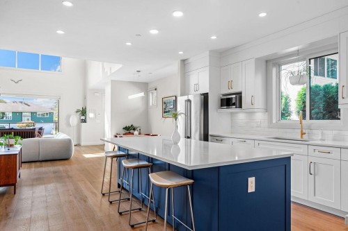 15541 Oxenham Avenue, White Rock, BC 