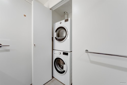 2806-13615 Fraser Highway, Surrey, BC 