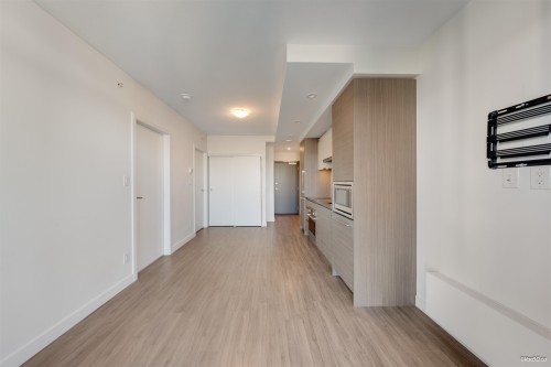 2806-13615 Fraser Highway, Surrey, BC 