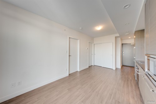 2806-13615 Fraser Highway, Surrey, BC 