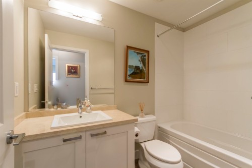 203-2501 161 A Street, Surrey, BC 