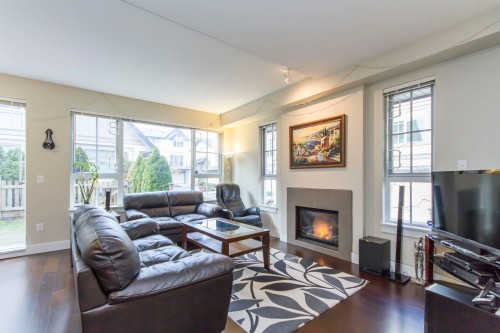 203-2501 161 A Street, Surrey, BC 