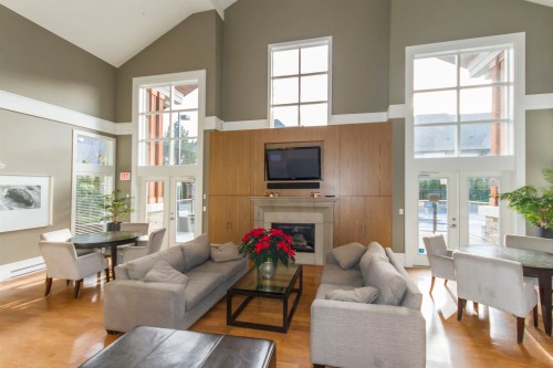 203-2501 161 A Street, Surrey, BC 