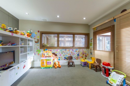 203-2501 161 A Street, Surrey, BC 