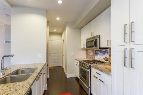 203-2501 161 A Street, Surrey, BC 