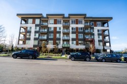 618-8117 200a Street  Langley, BC V2Y 3W9