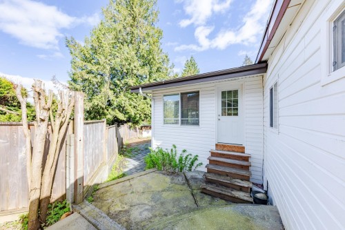 11411 Loughren Drive, Surrey, BC 