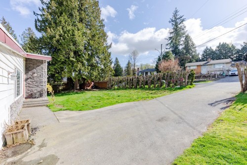 11411 Loughren Drive, Surrey, BC 