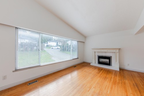 11411 Loughren Drive, Surrey, BC 