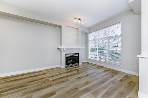 65-6465 184A Street, Surrey, BC 