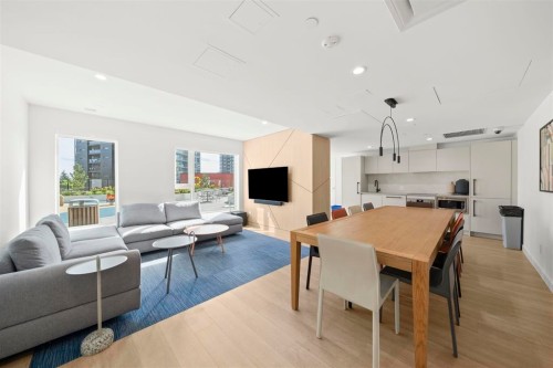 1104-13725 George Junction Avenue, Surrey, BC 